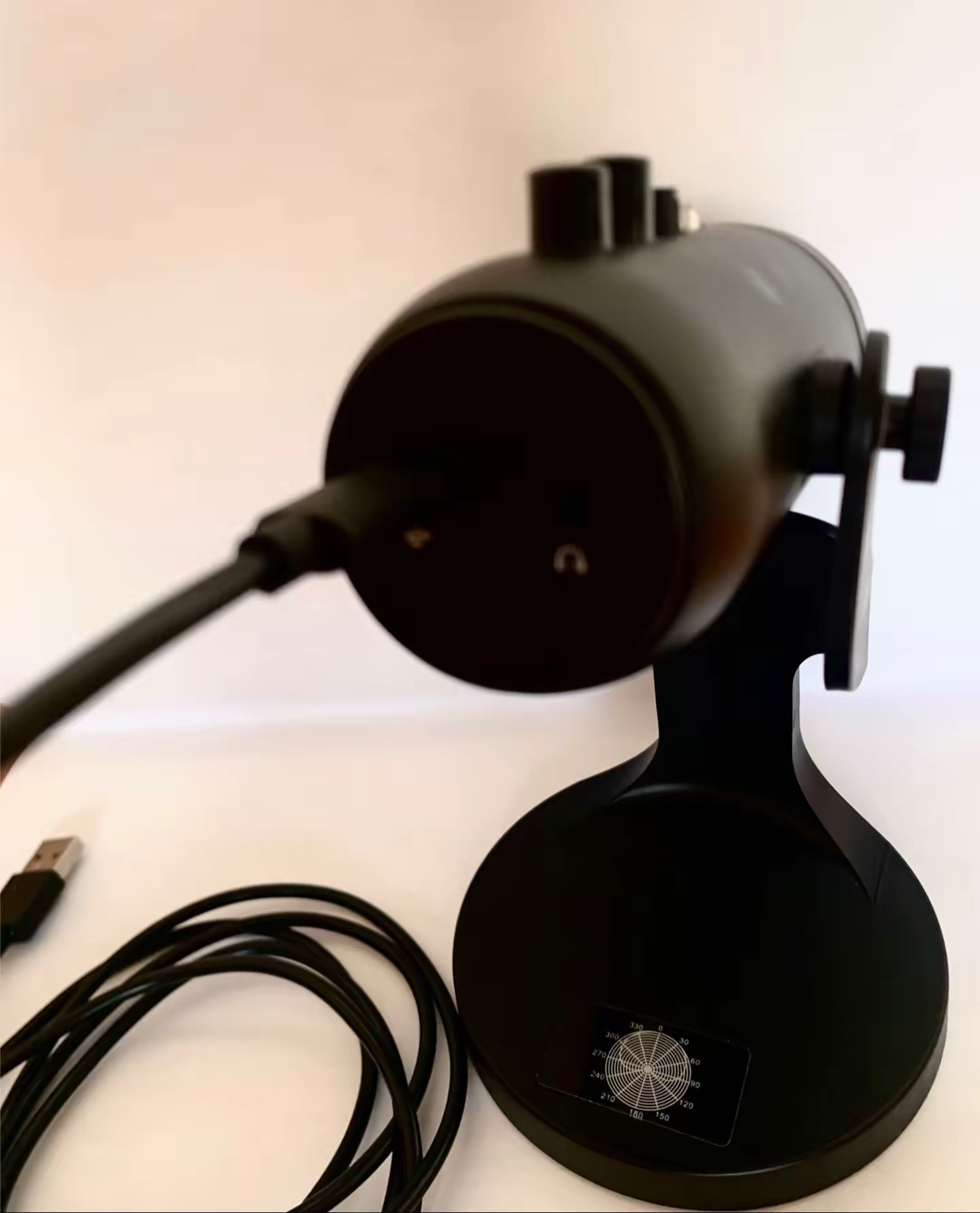 MU900